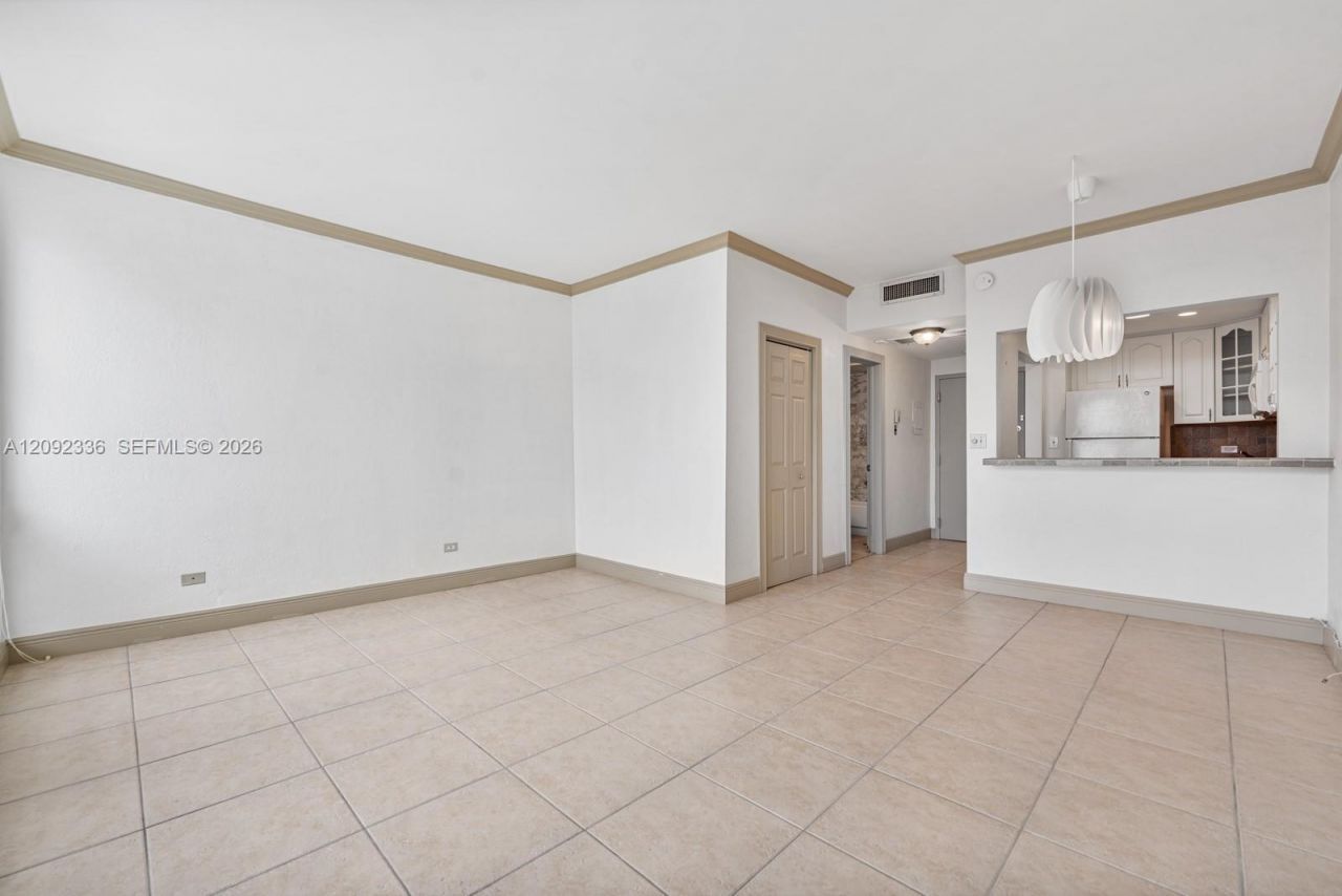 700 Biltmore Way, Unit 814, Coral Gables, FL 33134 Photo