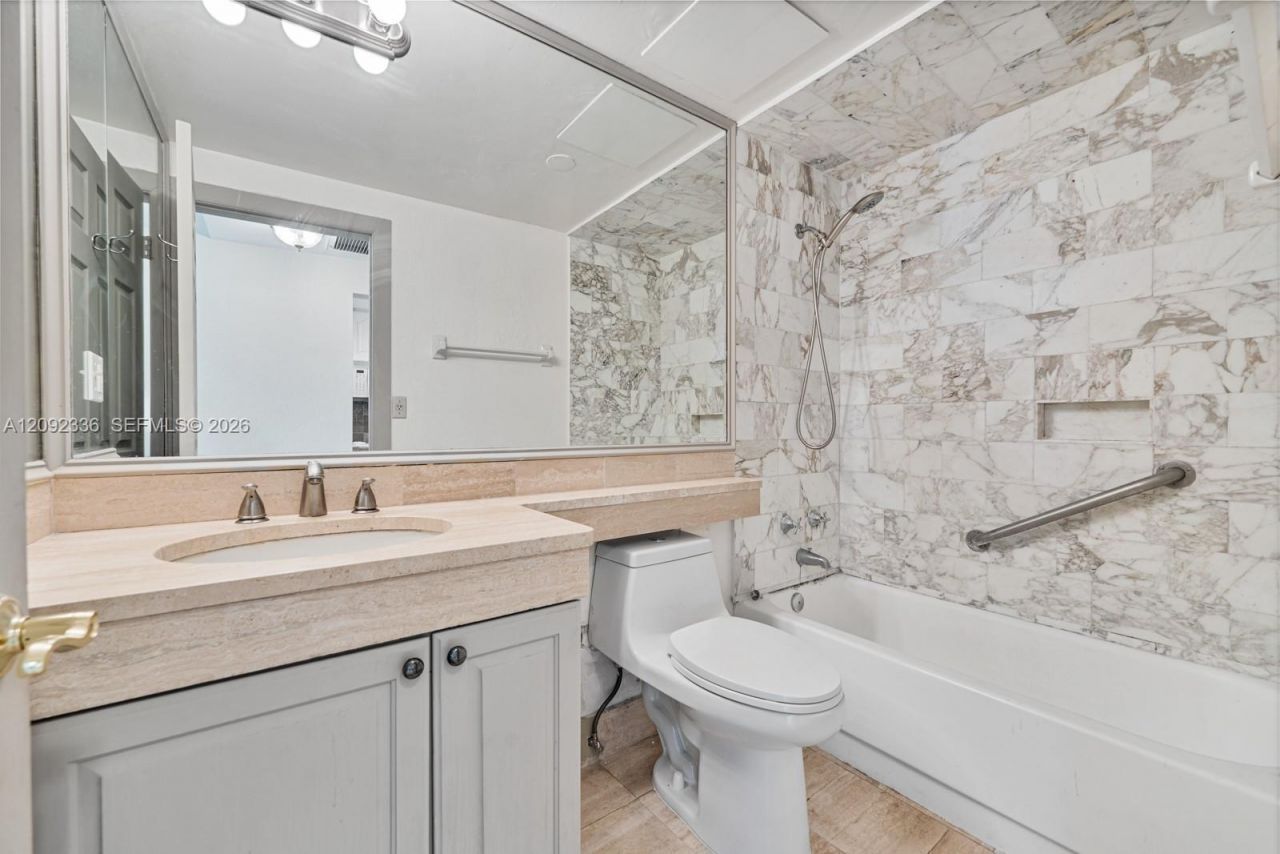 700 Biltmore Way, Unit 814, Coral Gables, FL 33134 Photo