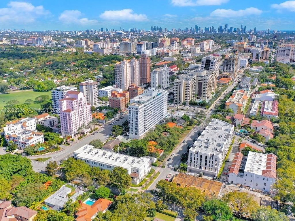 700 Biltmore Way, Unit 814, Coral Gables, FL 33134 Photo