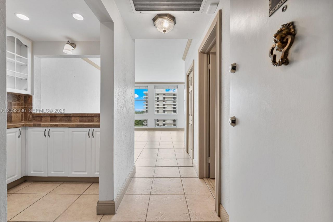 700 Biltmore Way, Unit 814, Coral Gables, FL 33134 Photo
