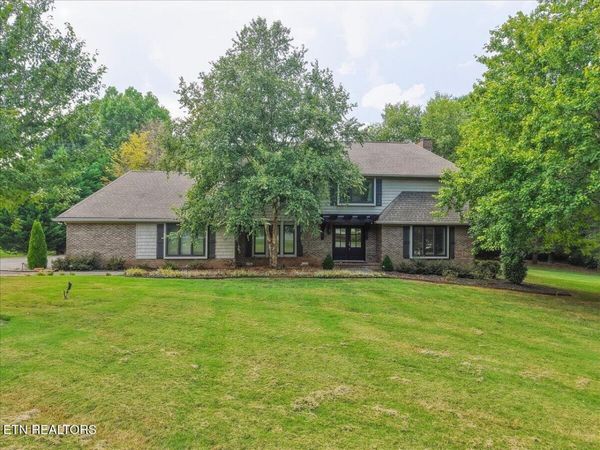 913 N Briarcliff Circle, Maryville, TN 37803