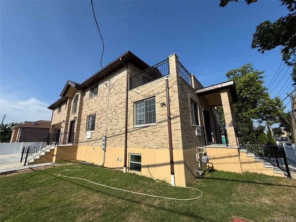 1604 Robertson Place, Bronx, NY 10465