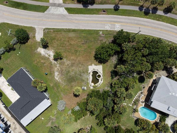 1212 Middle Gulf Dr, Sanibel, FL 33957