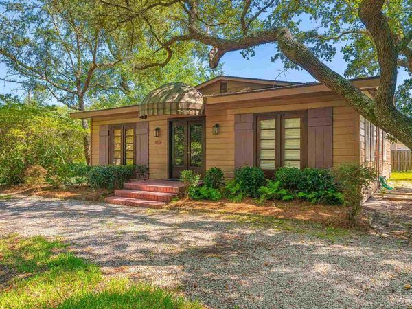 28624 Sampson Ave, Orange Beach, AL 36561