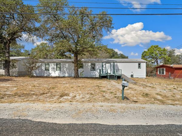 22935 Shady Forest, Elmendorf, TX 78112