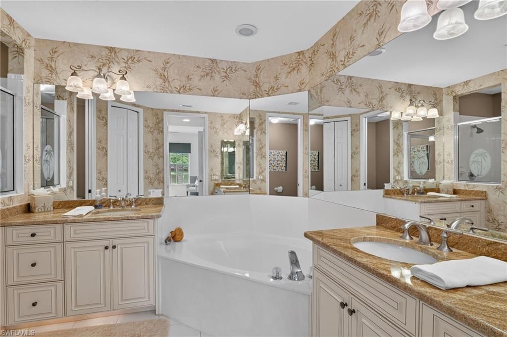 1867 Seville Blvd, Unit 411, Naples, FL 34109 Photo