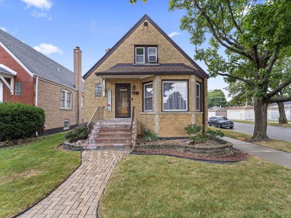 5300 S Narragansett Avenue , Chicago, IL 60638
