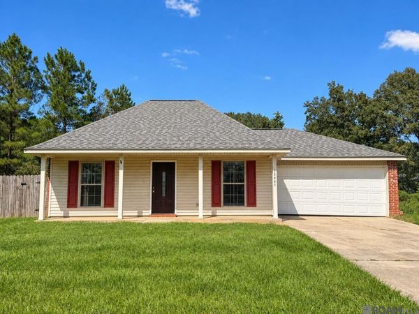23885 Partridge Ln, Denham Springs, LA 70726