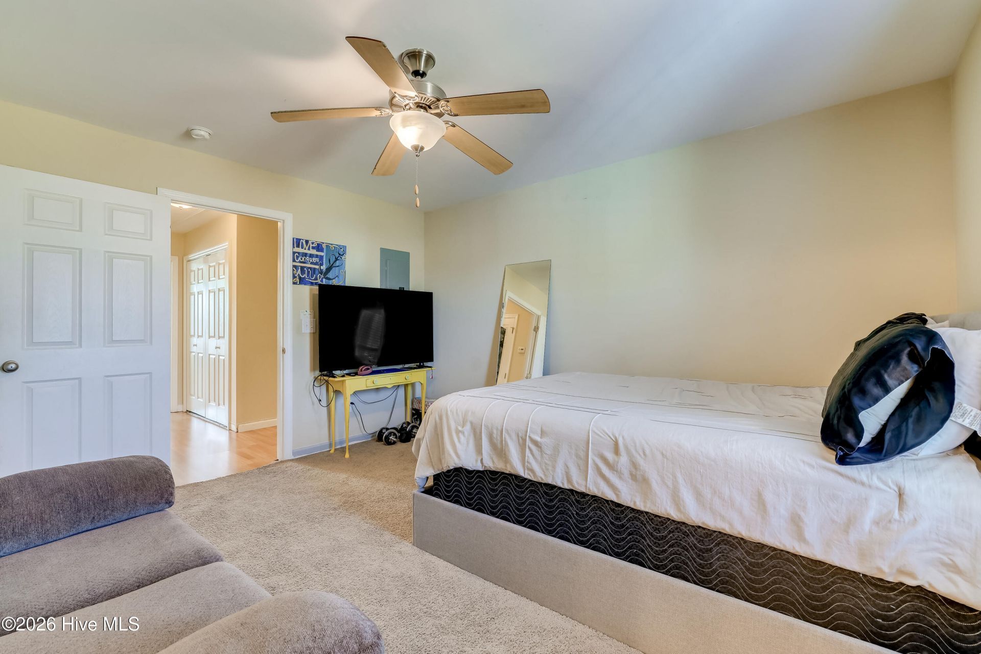 6016 Village West Lane Photo 22