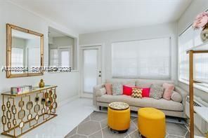 330 74th St, Unit 1, Miami Beach, FL 33141 Photo