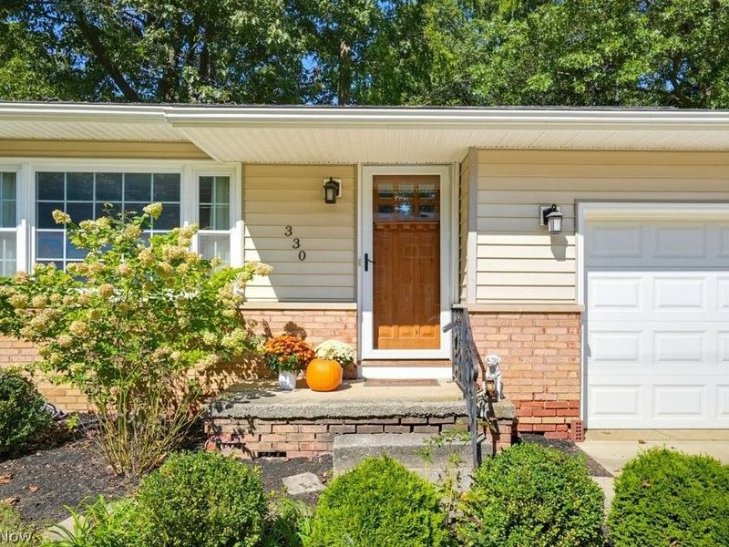 330 Tolbert Street, Wadsworth, OH 44281 Photo 2