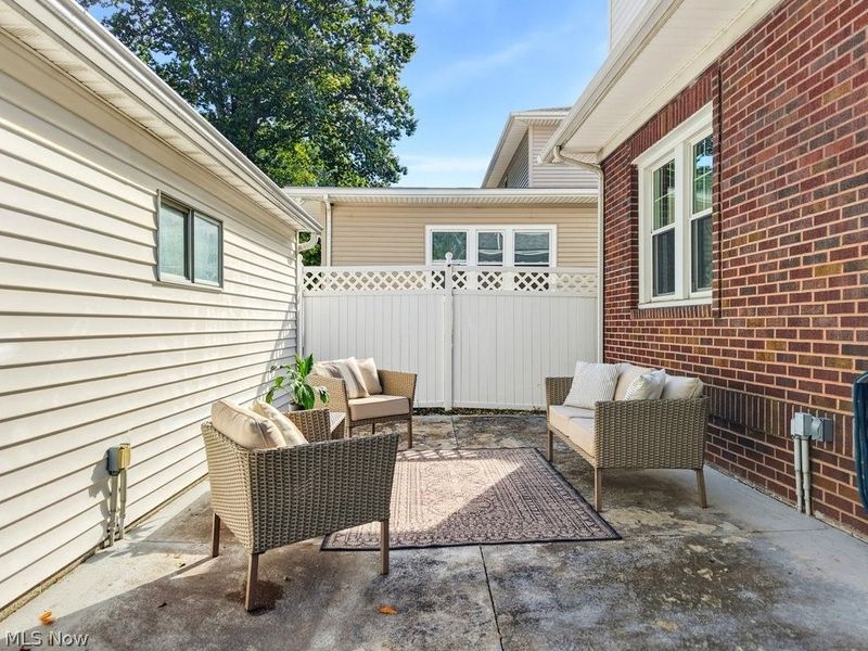 1939 Chestnut Boulevard, Cuyahoga Falls, OH 44223 Photo 28