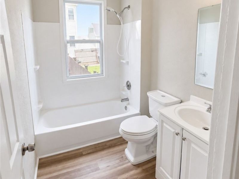 9223 Adams Avenue, Cleveland, OH 44108 Photo 4