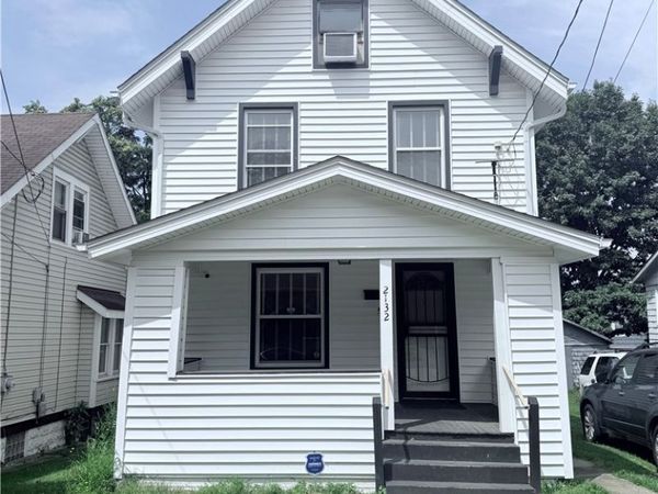 2132 10th Street SW, Akron, OH 44314