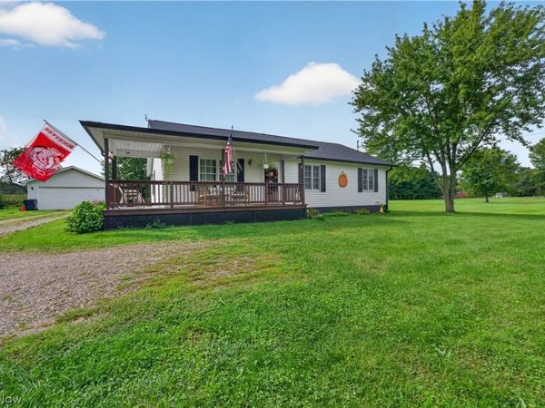 576 School Street , Unit Rear, Tuscarawas, OH 44682