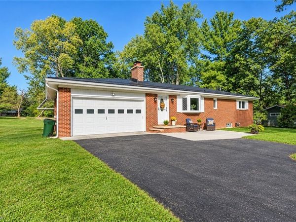 9018 Lowell Lane , Northfield, OH 44067