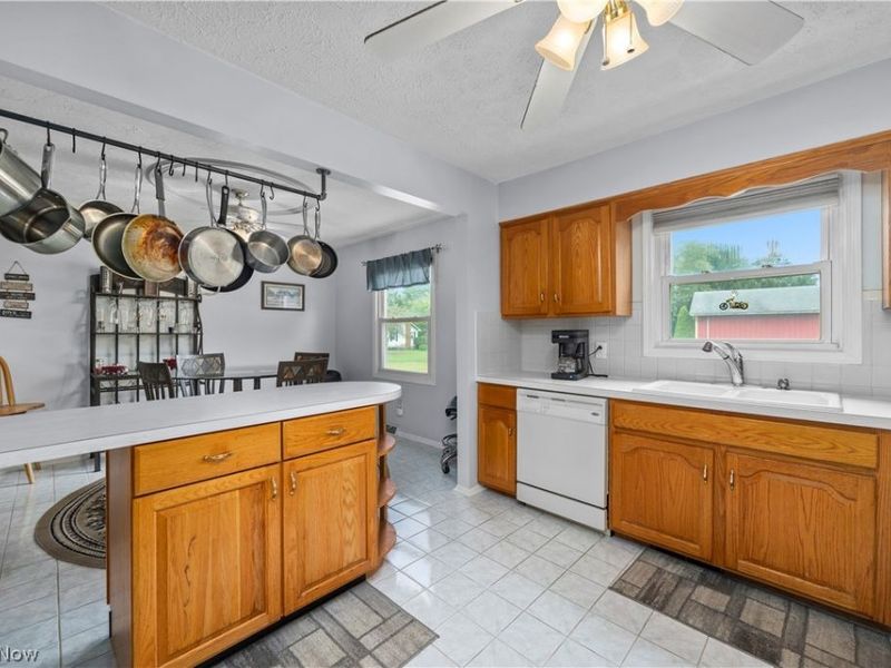 2180 Claus Road, Vermilion, OH 44089 Photo 12
