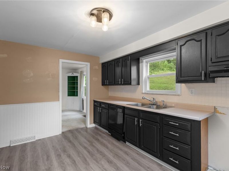 112 Opal Boulevard, Steubenville, OH 43952 Photo 12
