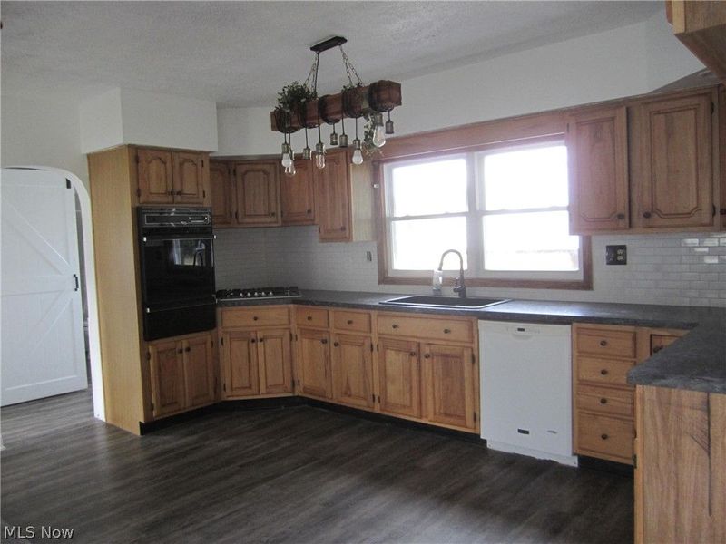 928 Eastern Road, Doylestown, OH 44230 Photo 17