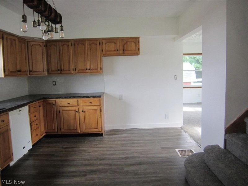 928 Eastern Road, Doylestown, OH 44230 Photo 18