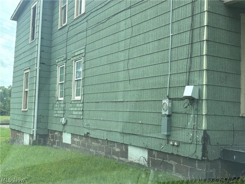 1210 Lawrence Road NE, Canton, OH 44705 Photo 3