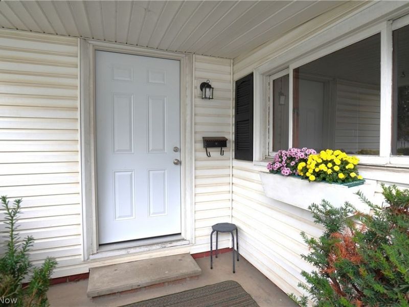 1613 24th Street NE, Canton, OH 44714 Photo 4