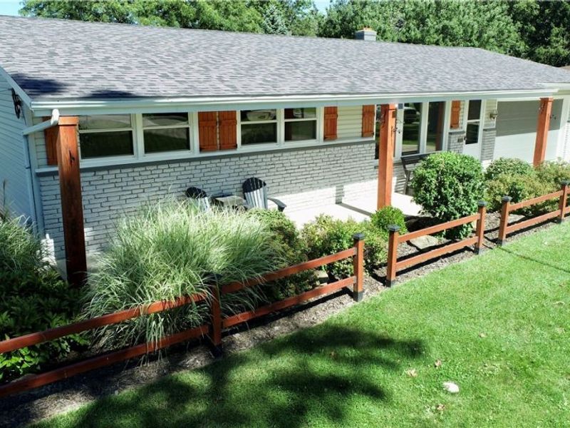 1303 Cherry Lane, Seven Hills, OH 44131 Photo 2