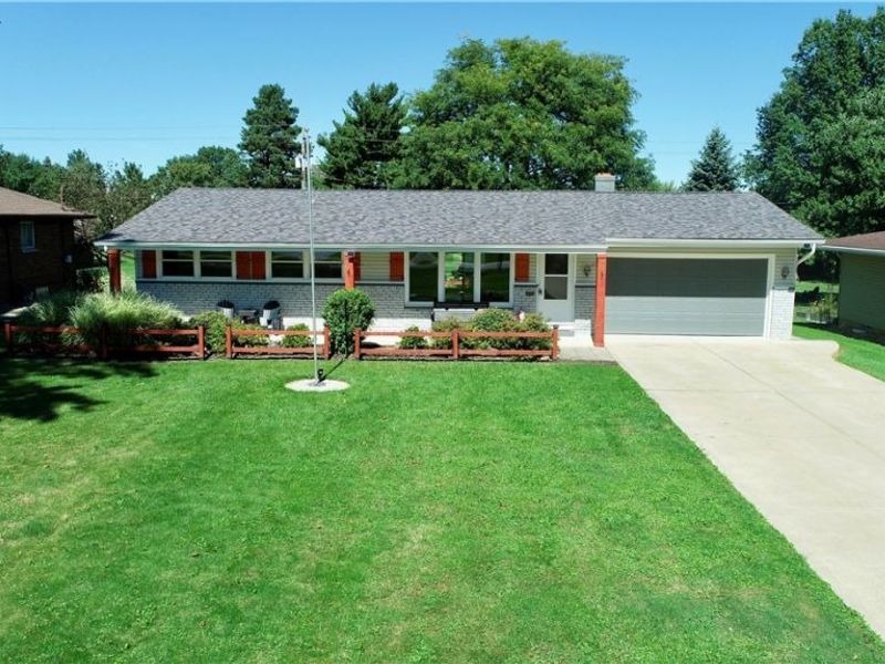 1303 Cherry Lane, Seven Hills, OH 44131 Photo 3