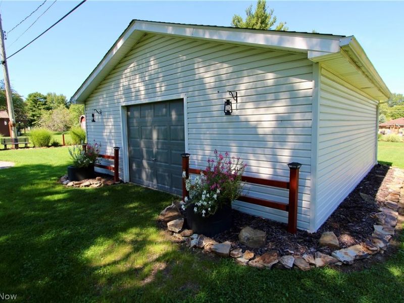 1303 Cherry Lane, Seven Hills, OH 44131 Photo 38