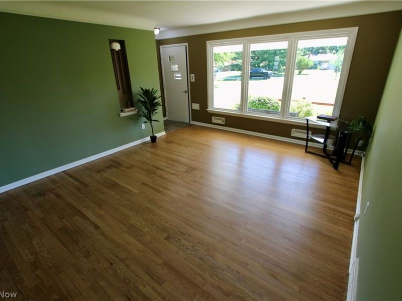 1303 Cherry Lane, Seven Hills, OH 44131 Photo 9