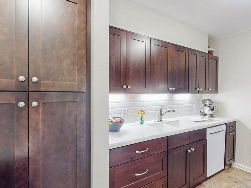 13800 Fairhill Road, Unit 209, Shaker Heights, OH 44120 Photo 10
