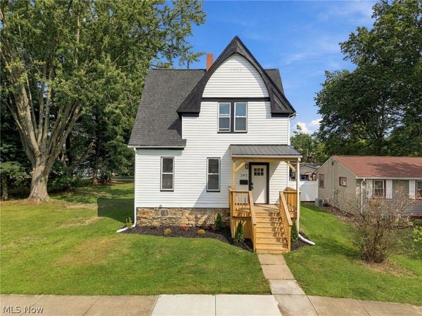 245 E Maryland Avenue, Sebring, OH 44672