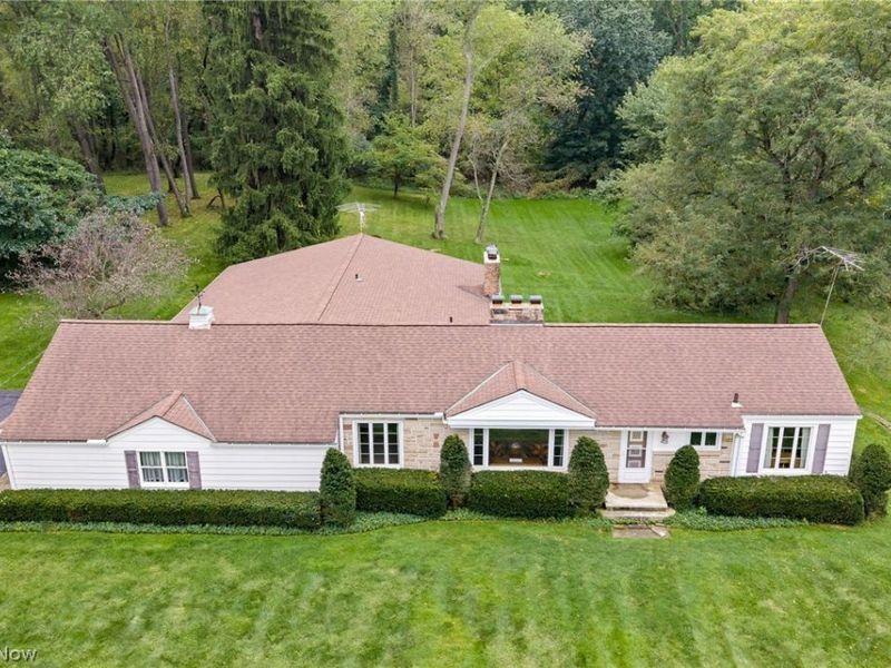806 E Warner Road, Akron, OH 44319 Photo 1