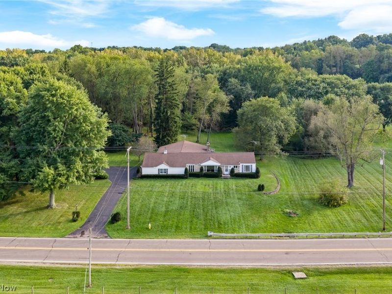 806 E Warner Road, Akron, OH 44319 Photo 3