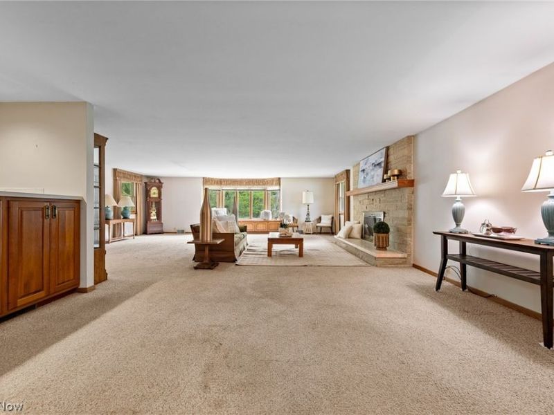 806 E Warner Road, Akron, OH 44319 Photo 8