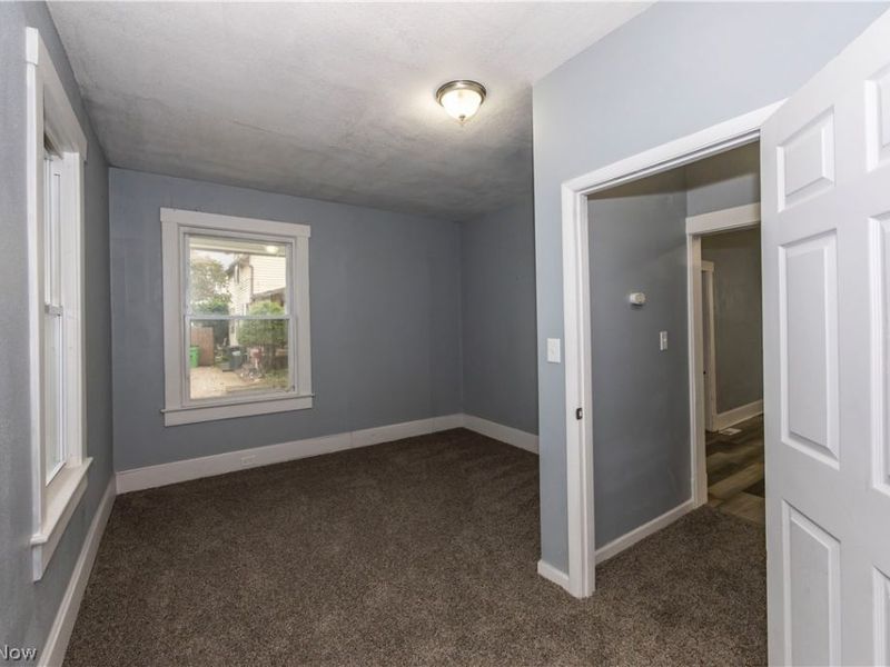 327 Schrock Place SW, Canton, OH 44647 Photo 13