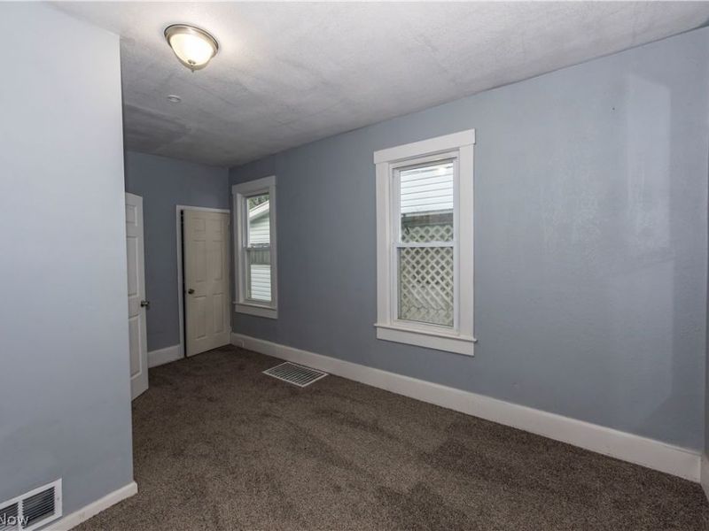 327 Schrock Place SW, Canton, OH 44647 Photo 14