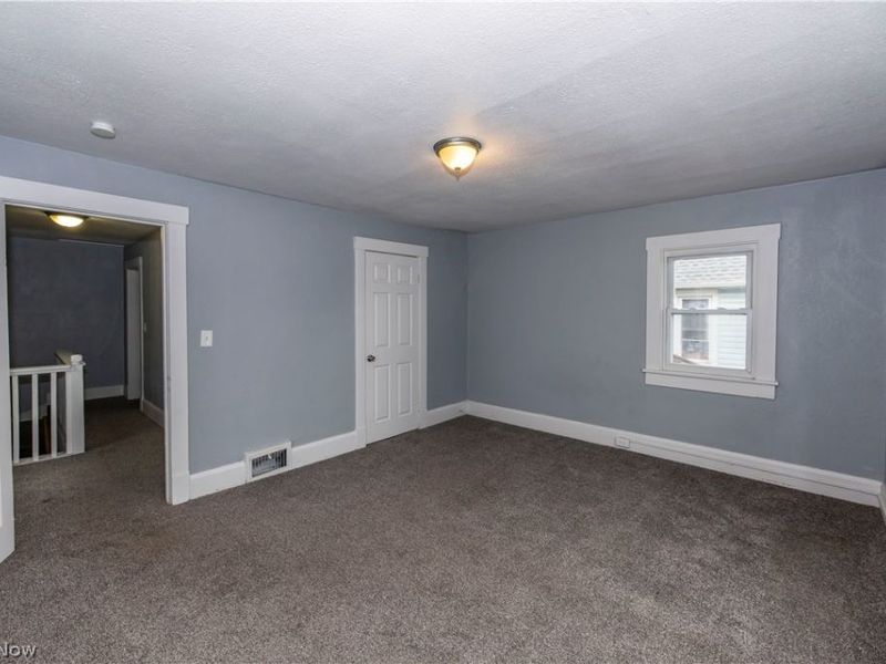 327 Schrock Place SW, Canton, OH 44647 Photo 22