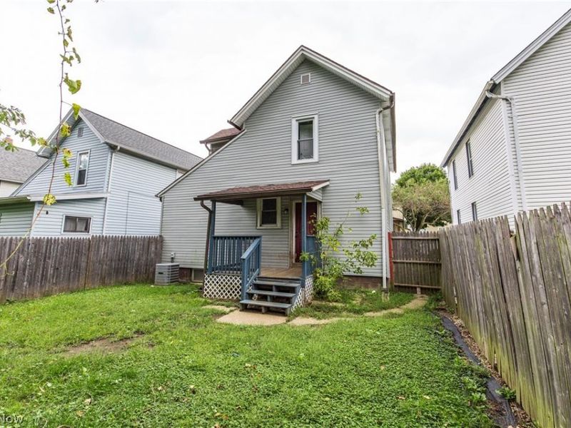 327 Schrock Place SW, Canton, OH 44647 Photo 31