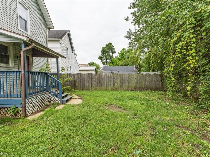 327 Schrock Place SW, Canton, OH 44647 Photo 33