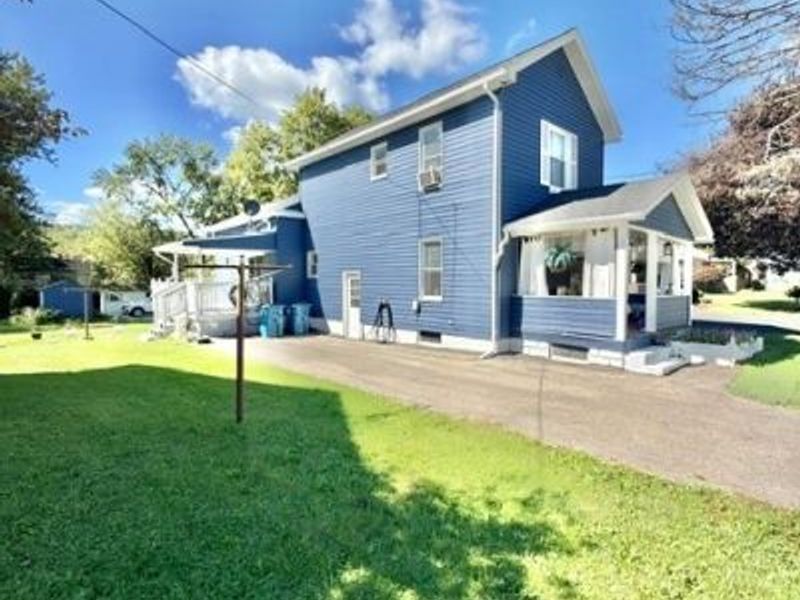 761 W Wood Street, Lowellville, OH 44436 Photo 2