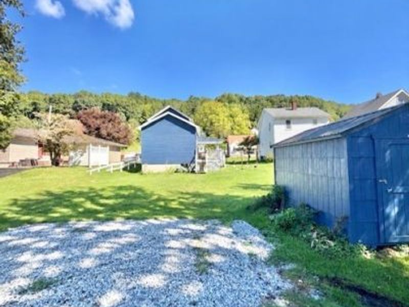 761 W Wood Street, Lowellville, OH 44436 Photo 7