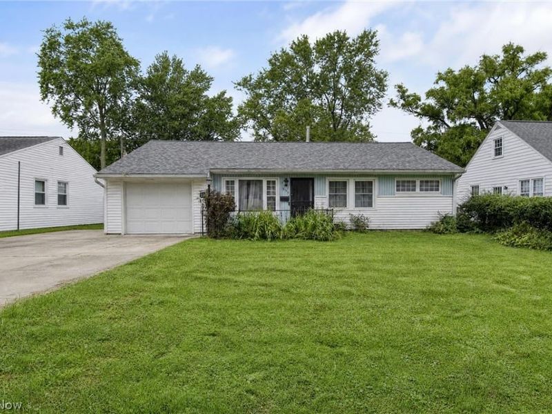 652 Iroquois Trail, Willoughby, OH 44094 Photo 1