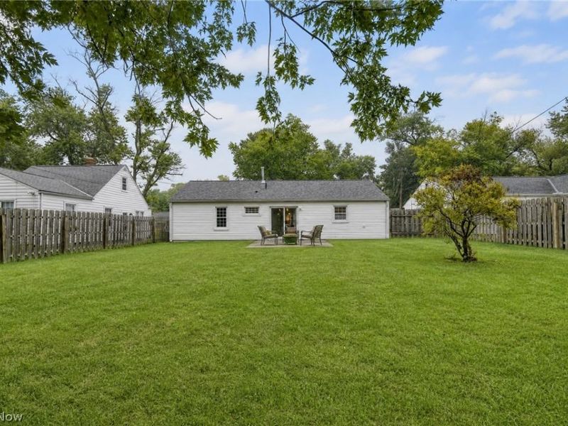 652 Iroquois Trail, Willoughby, OH 44094 Photo 26