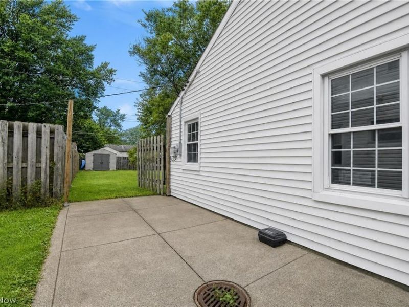 652 Iroquois Trail, Willoughby, OH 44094 Photo 27
