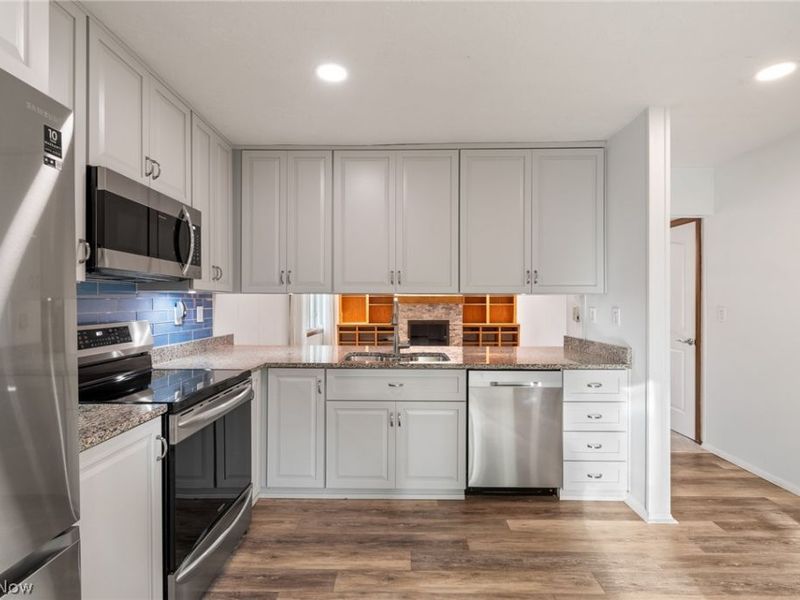 6169 Hickory Trail, North Ridgeville, OH 44039 Photo 6