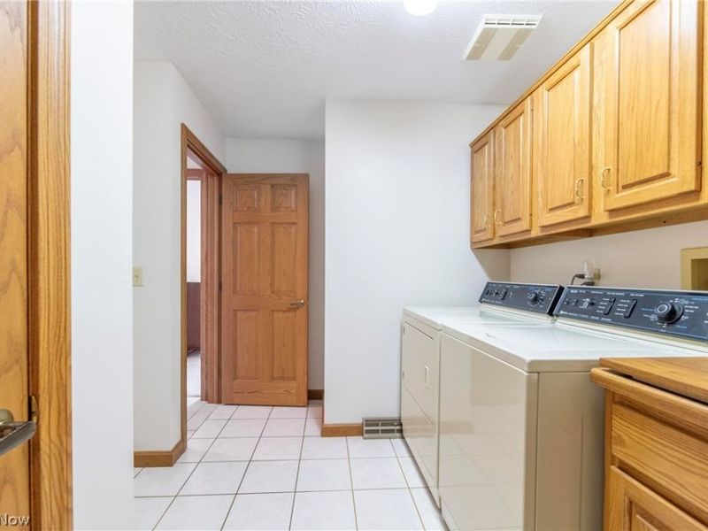 6986 Kingscote Park, Independence, OH 44131 Photo 17
