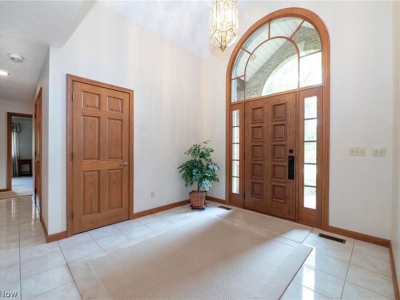 6986 Kingscote Park, Independence, OH 44131 Photo 4