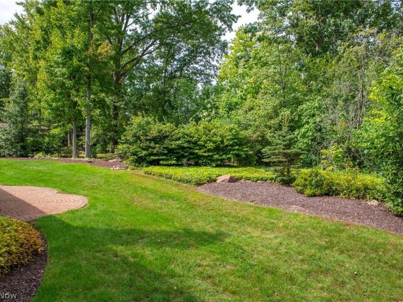 6986 Kingscote Park, Independence, OH 44131 Photo 8