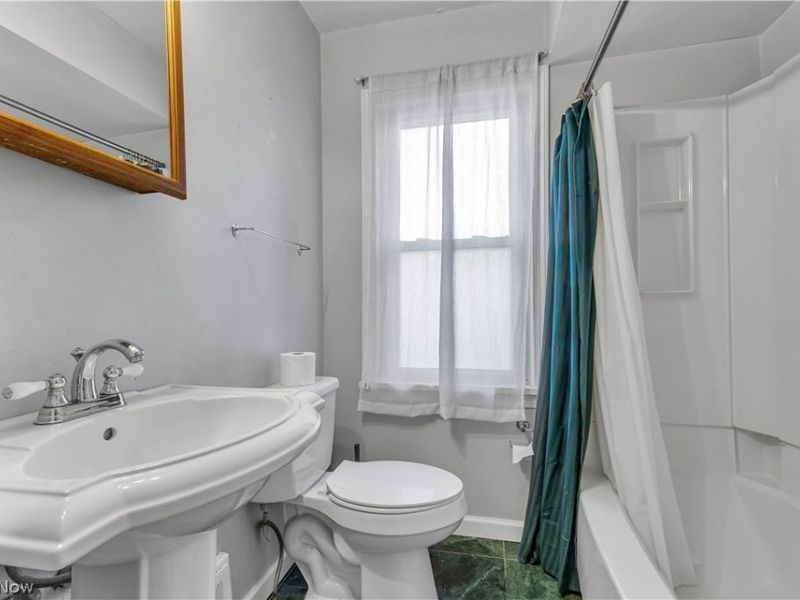 3396 W 151st Street, Cleveland, OH 44111 Photo 18